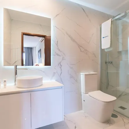 Host Wise - Bright And Elegant Urban Flat With Balcony Apartamento Porto